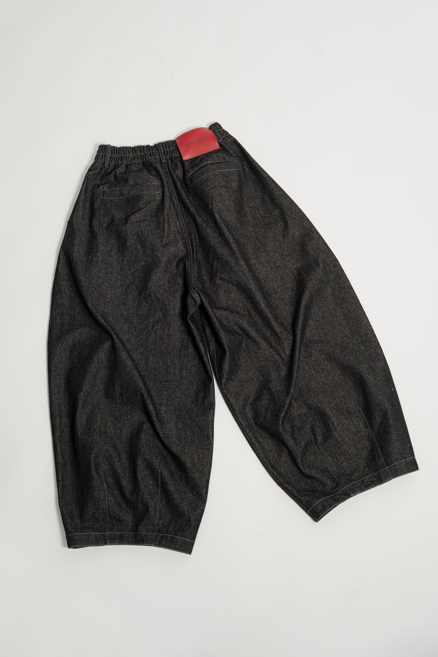 balloon denim jeans